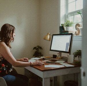 Maximize Your Workspace: Innovative Bookshelf with Desk Solutions for Remote Workers