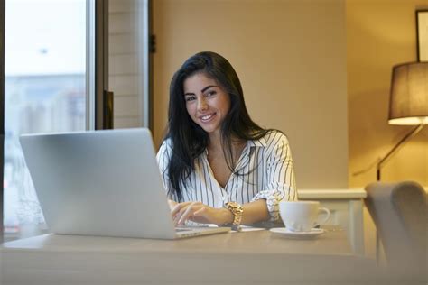 Top Freelance Gigs Online: Essential Tips for Remote Workers